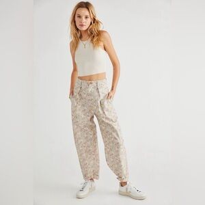 Free People KLXTV Kurt Lyle Suzi Pants Floral Tapered Retro Ankle Cotton Size XS